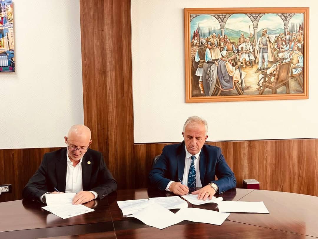 Rreth 1.5 milion euro do të ketë investime të reja për qytetarët e Komunës së Suharekës, në bashkëfinancim me Shoqatën “Jetimat e Ballkanit”.
